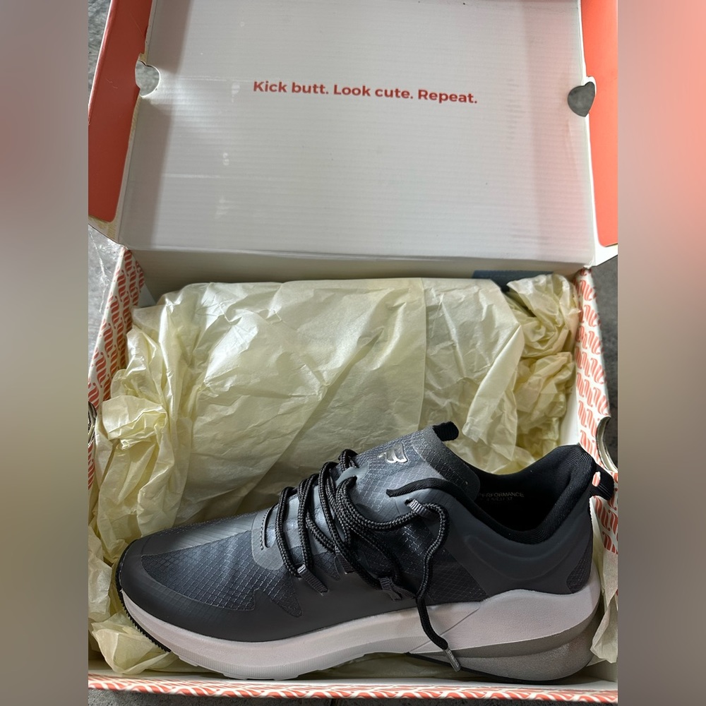 Brand new in box fabletics sneakers